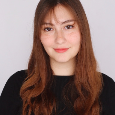 Fernanda Headshot